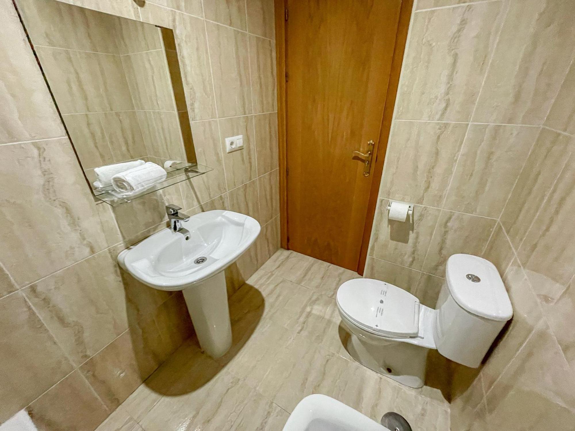 Apartamentos Ares 3000 Exterior photo